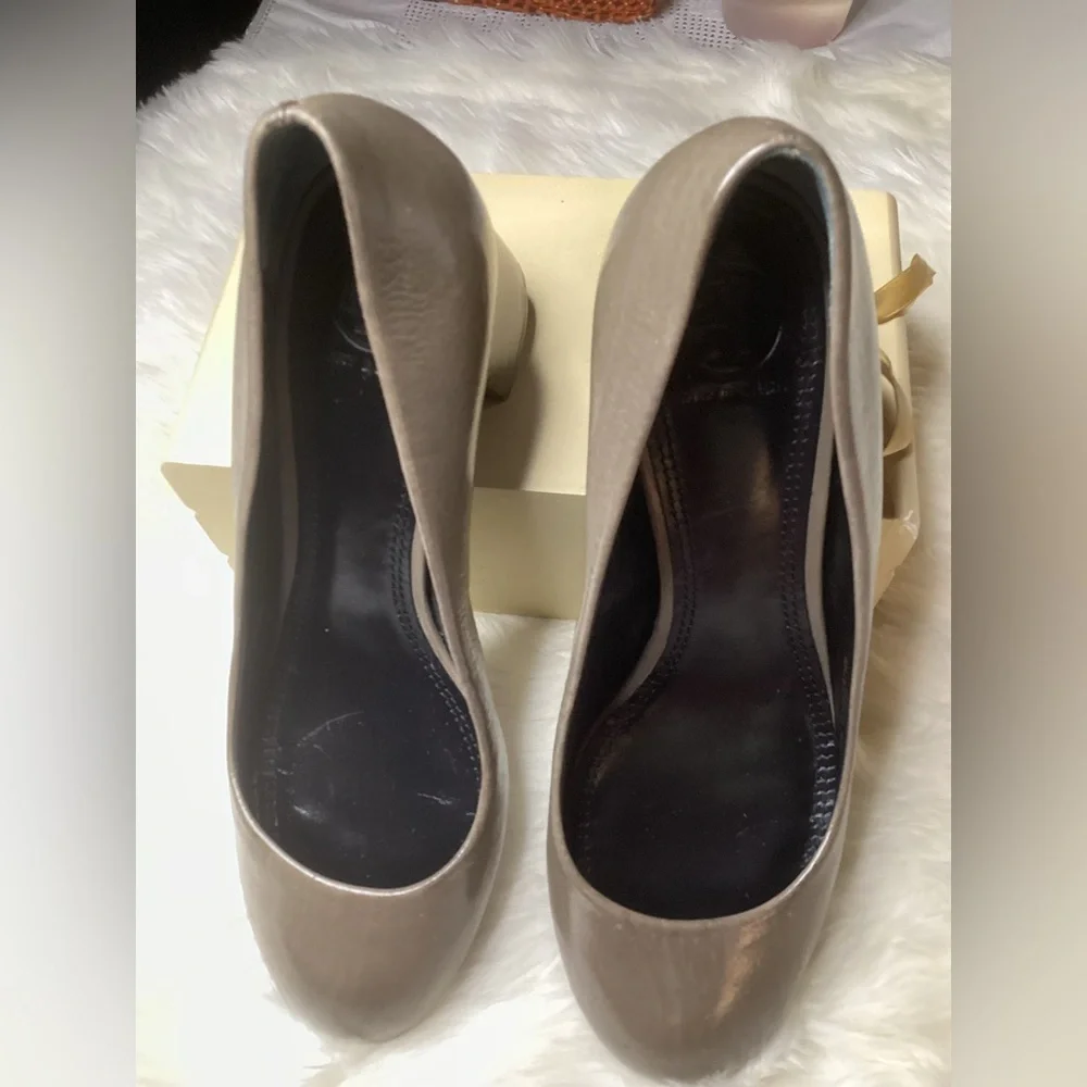 Tory Burch Taupe Leather Block heels